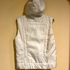 Youth female winter vest and hood